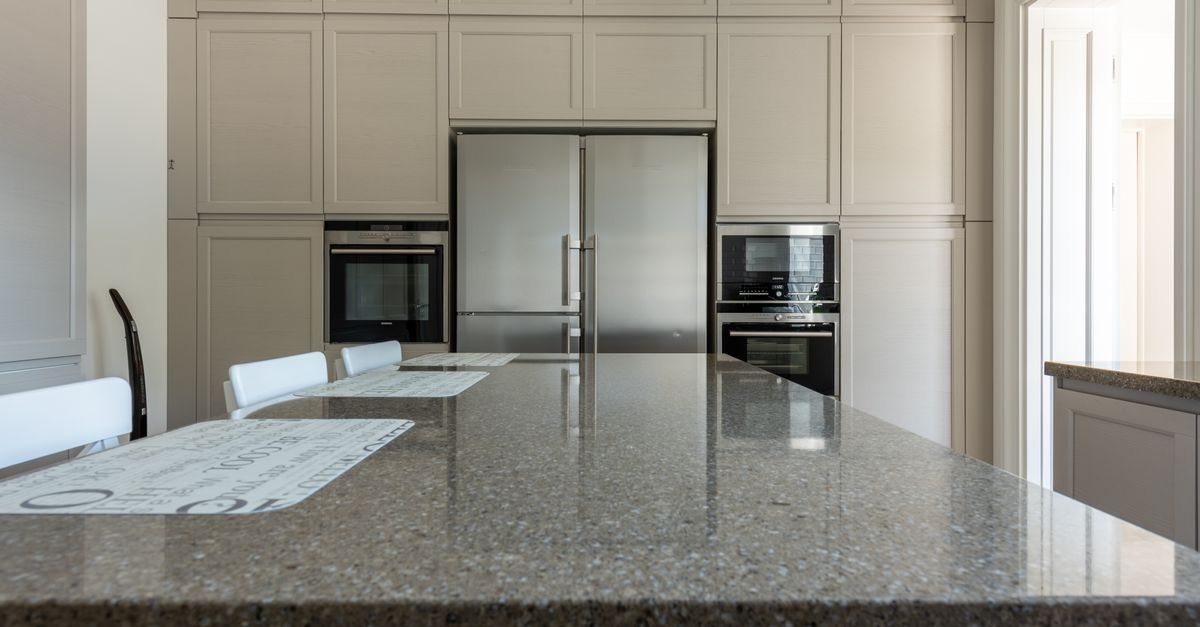 -Choosing Between Honed and Polished Finishes for Traditional Styles
