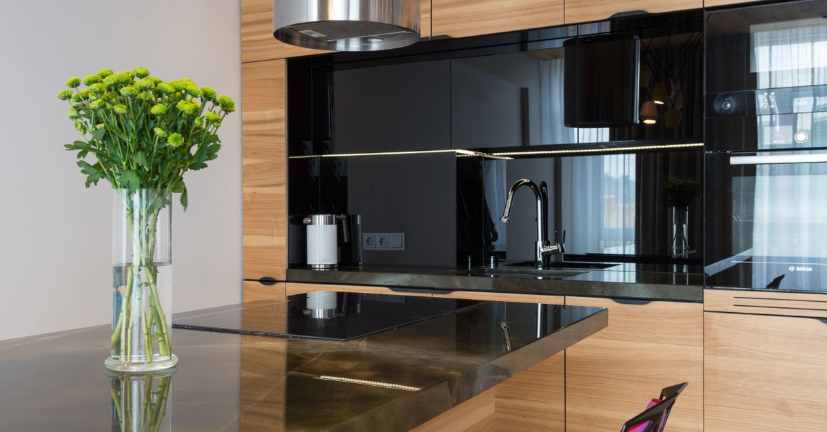 -Embracing Heritage: The Allure of Traditional Kitchen Benchtop Designs