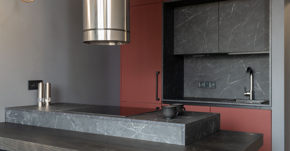 Metallic Accents in Contemporary Kitchen Benchtops